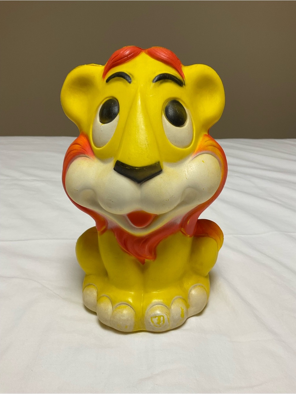 Vintage 1972 Play Pal Tawny Scrawny Lion Bank Little Golden Books Blow Mold USA